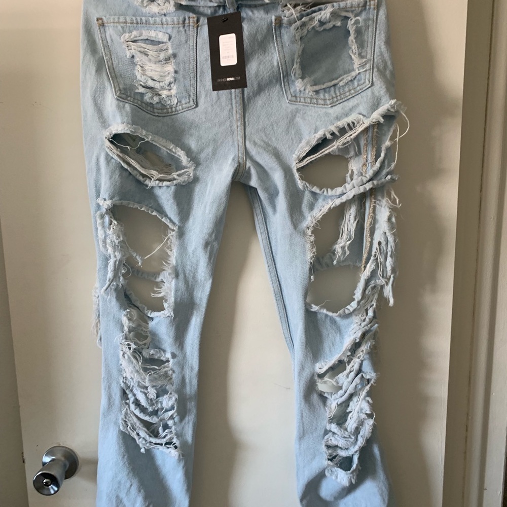 the missing piece distressed jeans